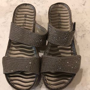 Patrizia sandals nwot